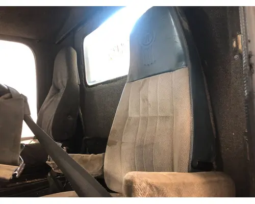 International 9300 Seat (non-Suspension)