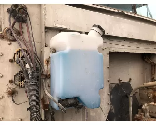 Windshield Washer Reservoir International 9300 Vander Haags Inc Cb