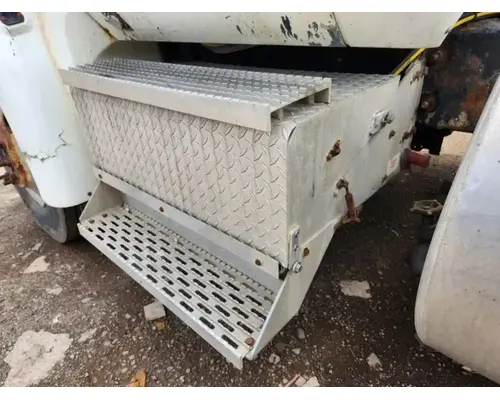 International 9400I Battery Box