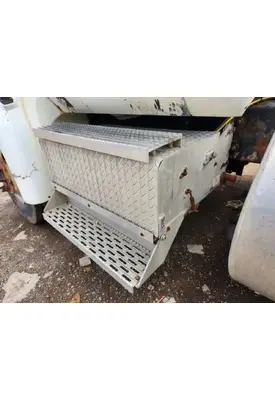 International 9400I Battery Box