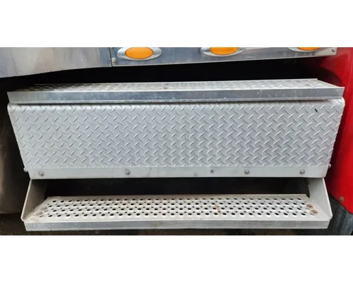 International 9400I Battery Box