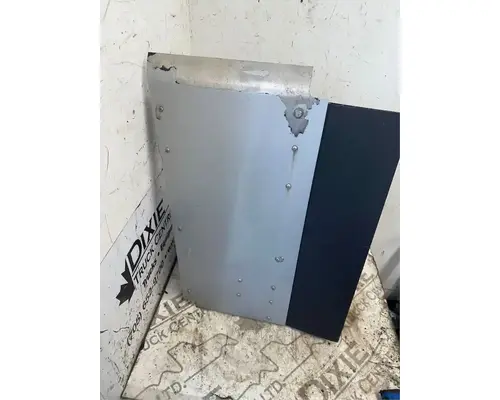 International 9400I Side Fairing