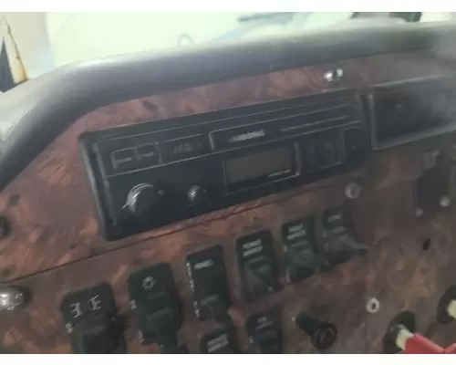 Radio International 9400 Vander Haags Inc WM