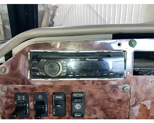 Radio International 9400 Vander Haags Inc WM