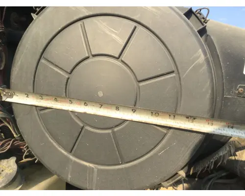 International 9400 Air Cleaner