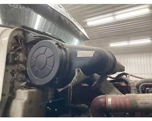 International 9400 Air Cleaner