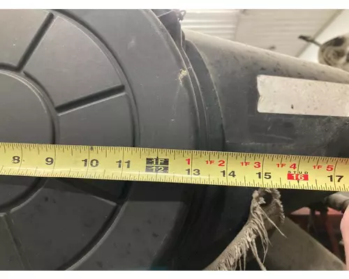International 9400 Air Cleaner