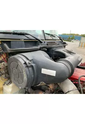 International 9400 Air Cleaner