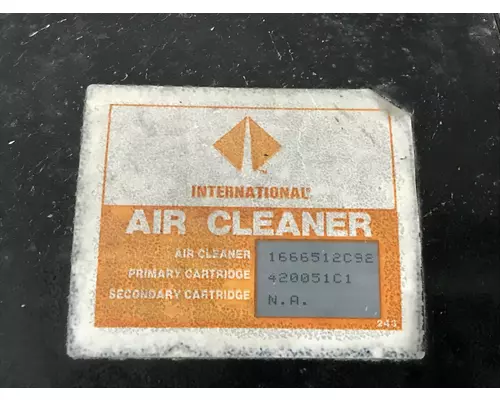 International 9400 Air Cleaner