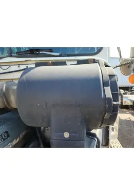 International 9400 Air Cleaner