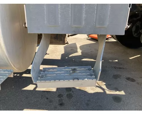International 9400 Battery Box