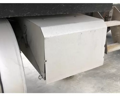 Battery Box International 9400 Vander Haags Inc Cb