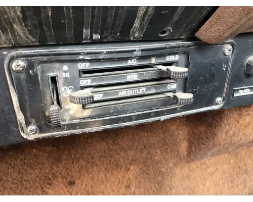 International 9400 Cab Misc. Interior Parts