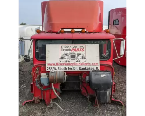 International 9400 Cab