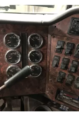 International 9400 Dash Assembly