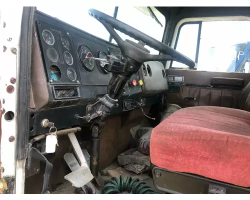 International 9400 Dash Assembly