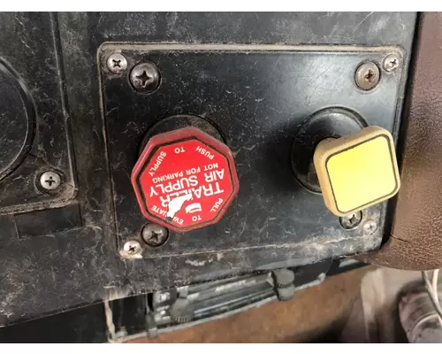 International 9400 Dash Assembly