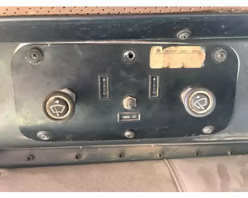 International 9400 Dash Assembly