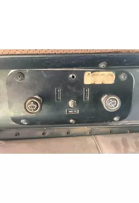 International 9400 Dash Assembly