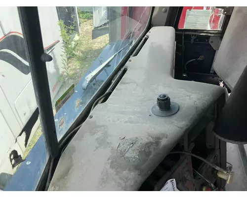 International 9400 Dash Assembly
