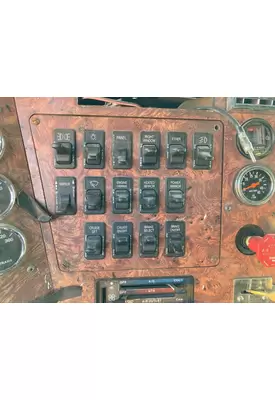 International 9400 Dash Assembly