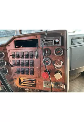 International 9400 Dash Assembly