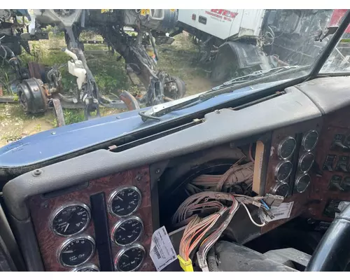 International 9400 Dash Assembly