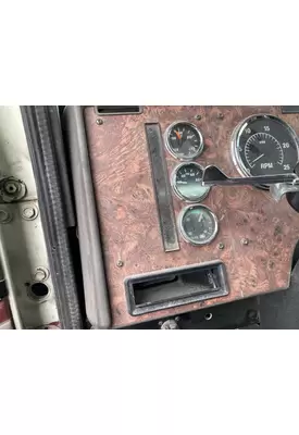 International 9400 Dash Assembly