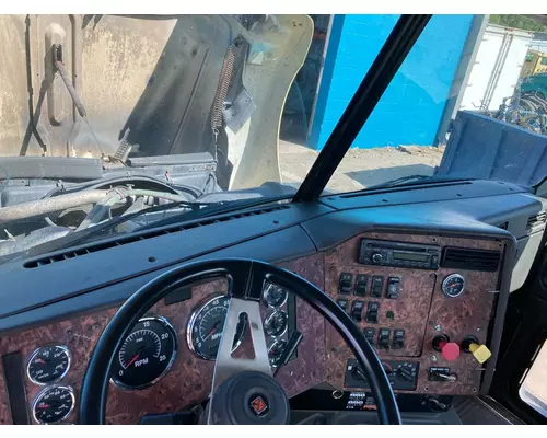 International 9400 Dash Assembly