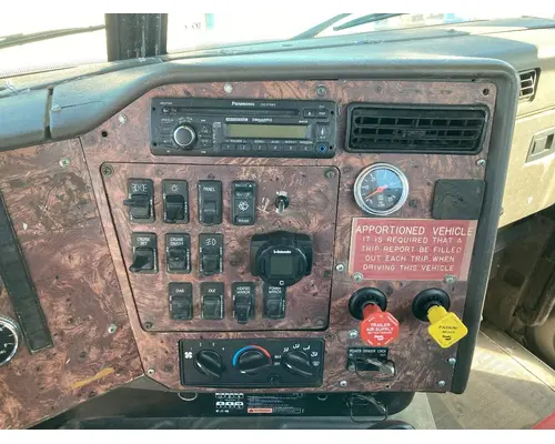 International 9400 Dash Assembly