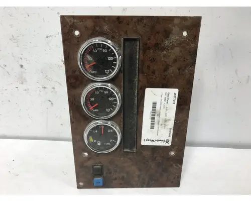 International 9400 Dash Assembly