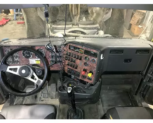 International 9400 Dash Assembly