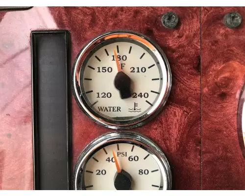 International 9400 Dash Assembly