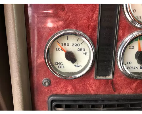 International 9400 Dash Assembly