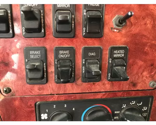 International 9400 Dash Assembly