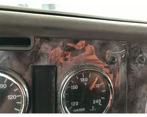 International 9400 Dash Assembly