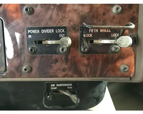 International 9400 Dash Assembly