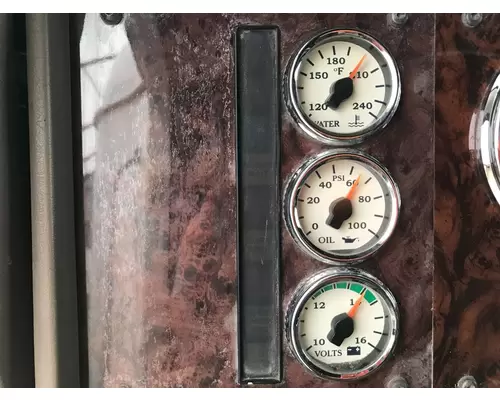 International 9400 Dash Assembly