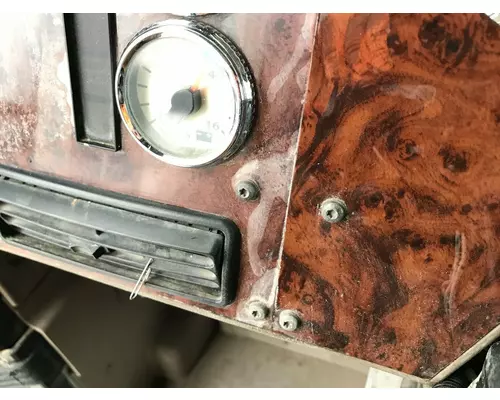 International 9400 Dash Assembly