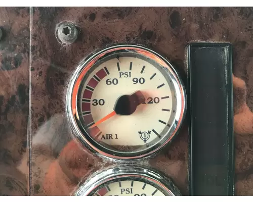 International 9400 Dash Assembly