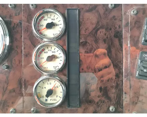 International 9400 Dash Assembly