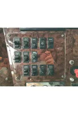 International 9400 Dash Assembly