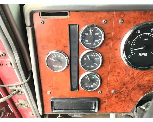 International 9400 Dash Assembly