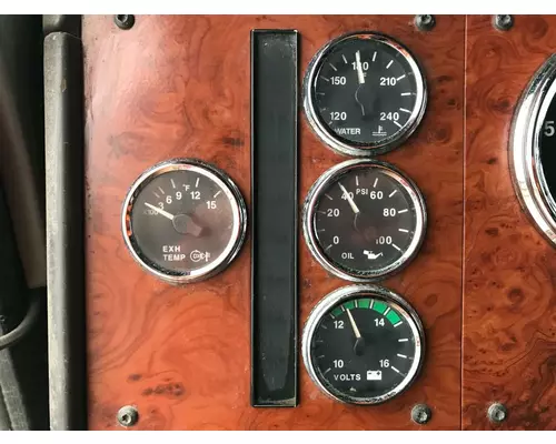 International 9400 Dash Assembly