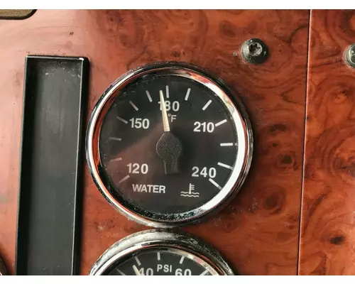 International 9400 Dash Assembly