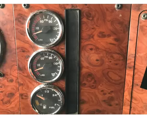 International 9400 Dash Assembly