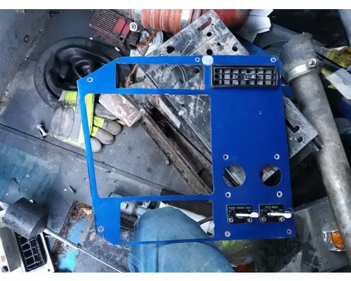 International 9400 Dash Assembly