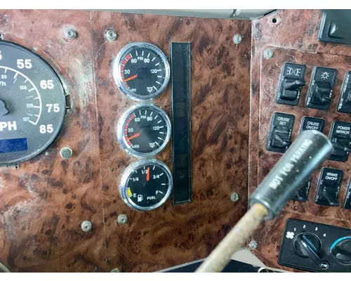 International 9400 Dash Assembly