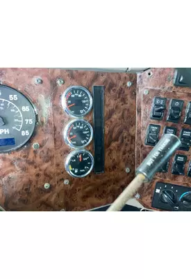 International 9400 Dash Assembly