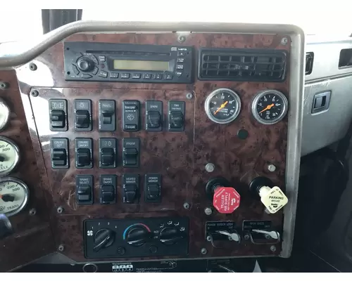 International 9400 Dash Assembly